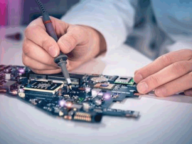 تعمیر برد الکترونیکی در اصفهان - آقای سرویس