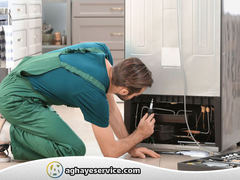 تعمیرات یخچال در منزل - آقای سرویس